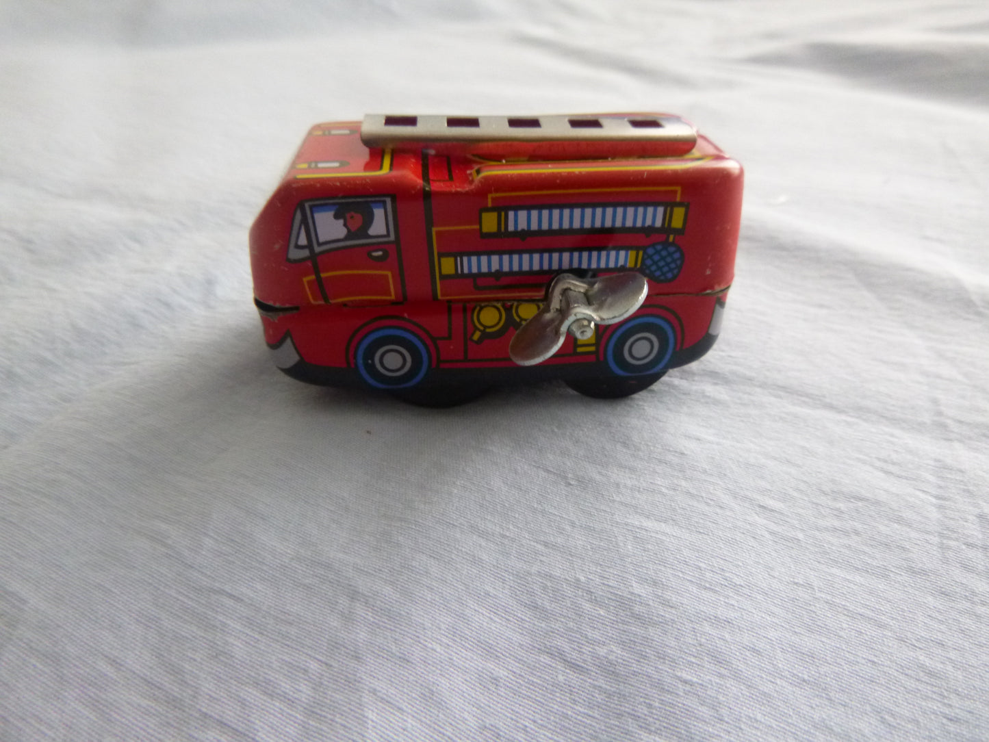 Aufziehfiguren bunte Mäuse, Frosch, Zebra, Feuerwehr und Lokomotive