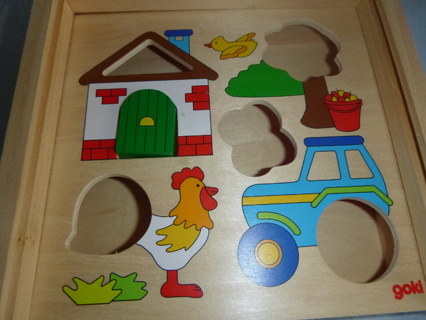 Formenkasten Bauernhof aus Holz, auch als Sortierbox