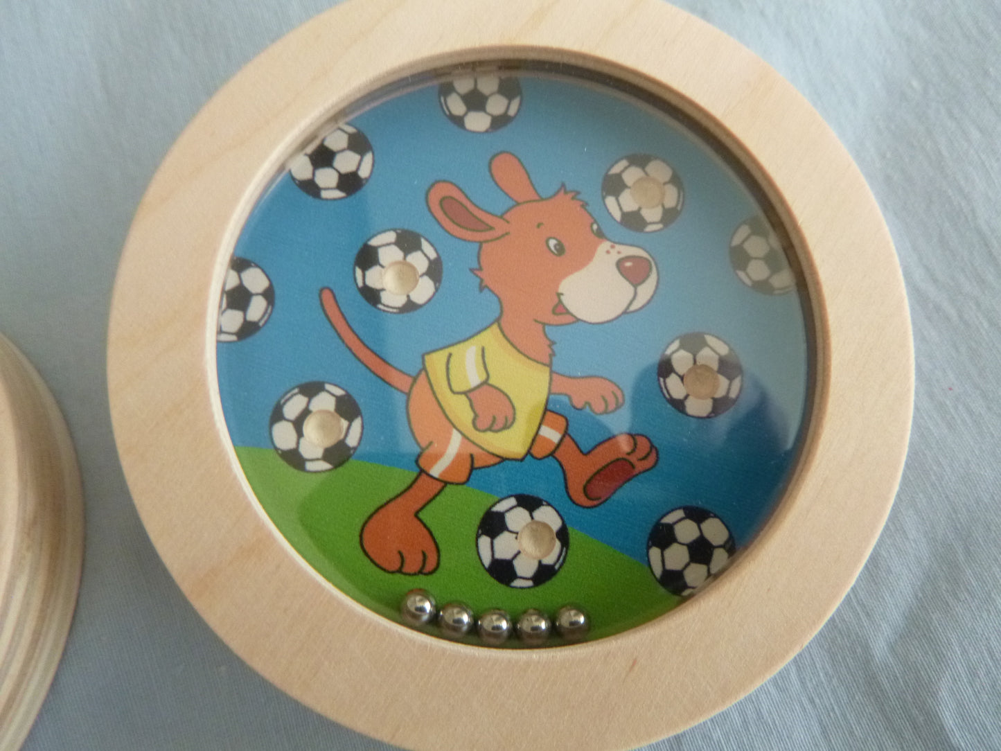 runde Geduldspiele mit 5 Kugeln