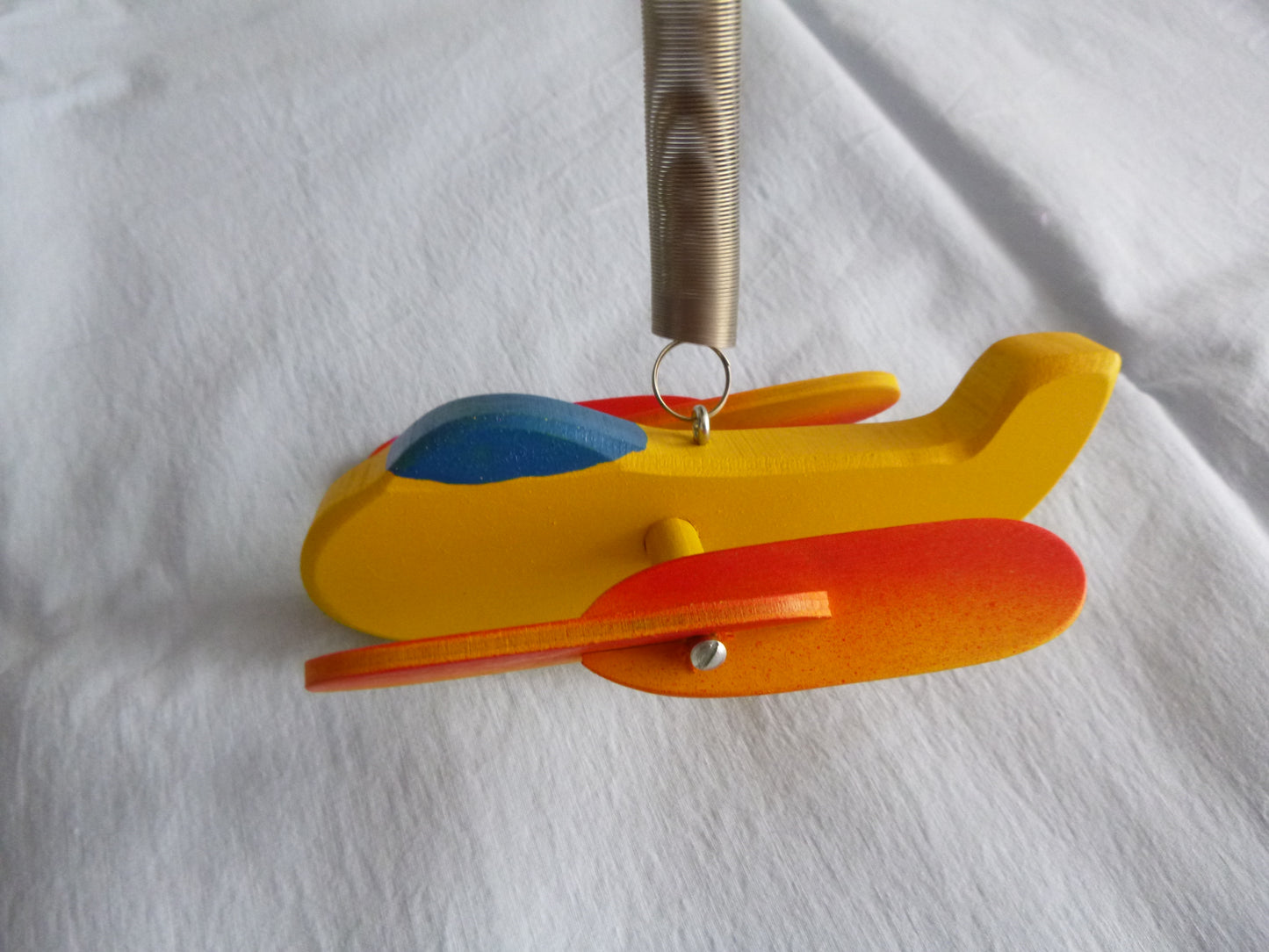 Hüpferfiguren geflügelte Tiere, Papagei ,Pelikan, Libelle, Biene und Co, + Flugzeug