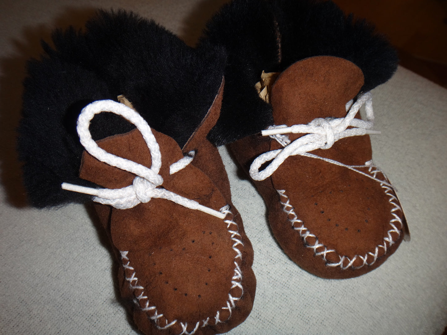 Lammfell-Erstlingsschuhe, Gr 16/ 17 und 18/19