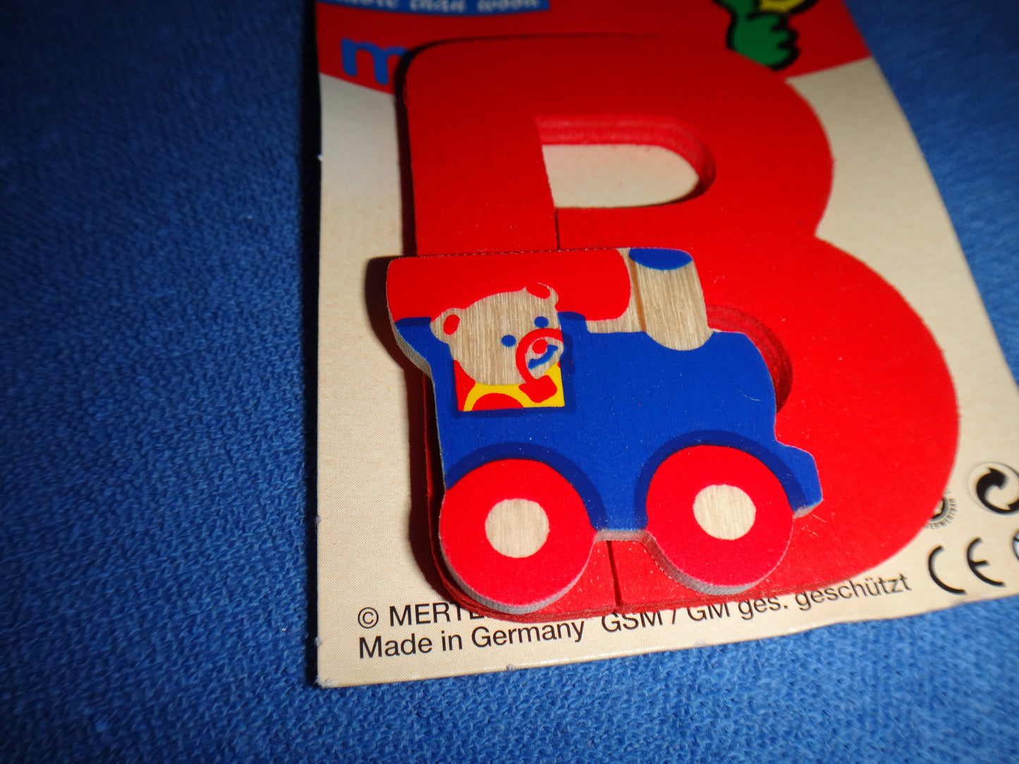 Holzbuchstaben mit Bärchen