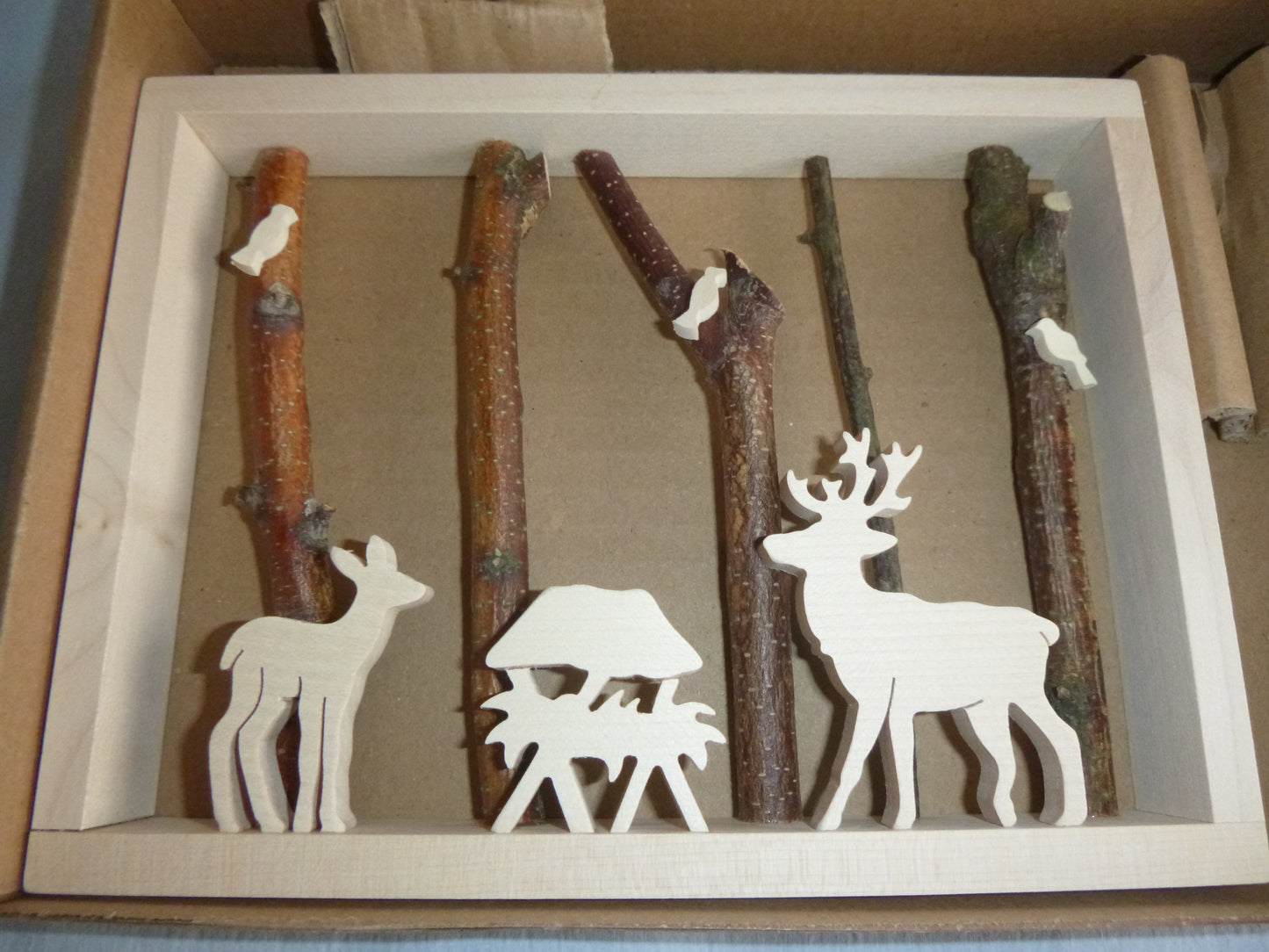 Holzbild mit Weihnachtsmann oder Waldleben