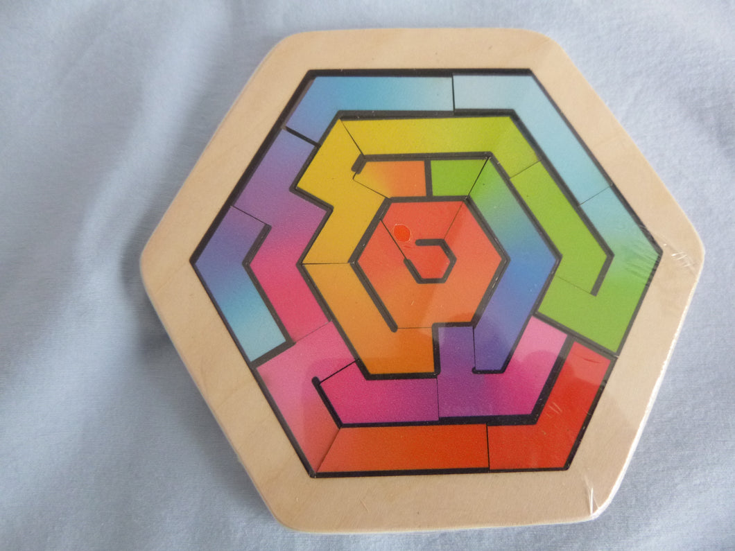 Knobel-Puzzle aus Holz