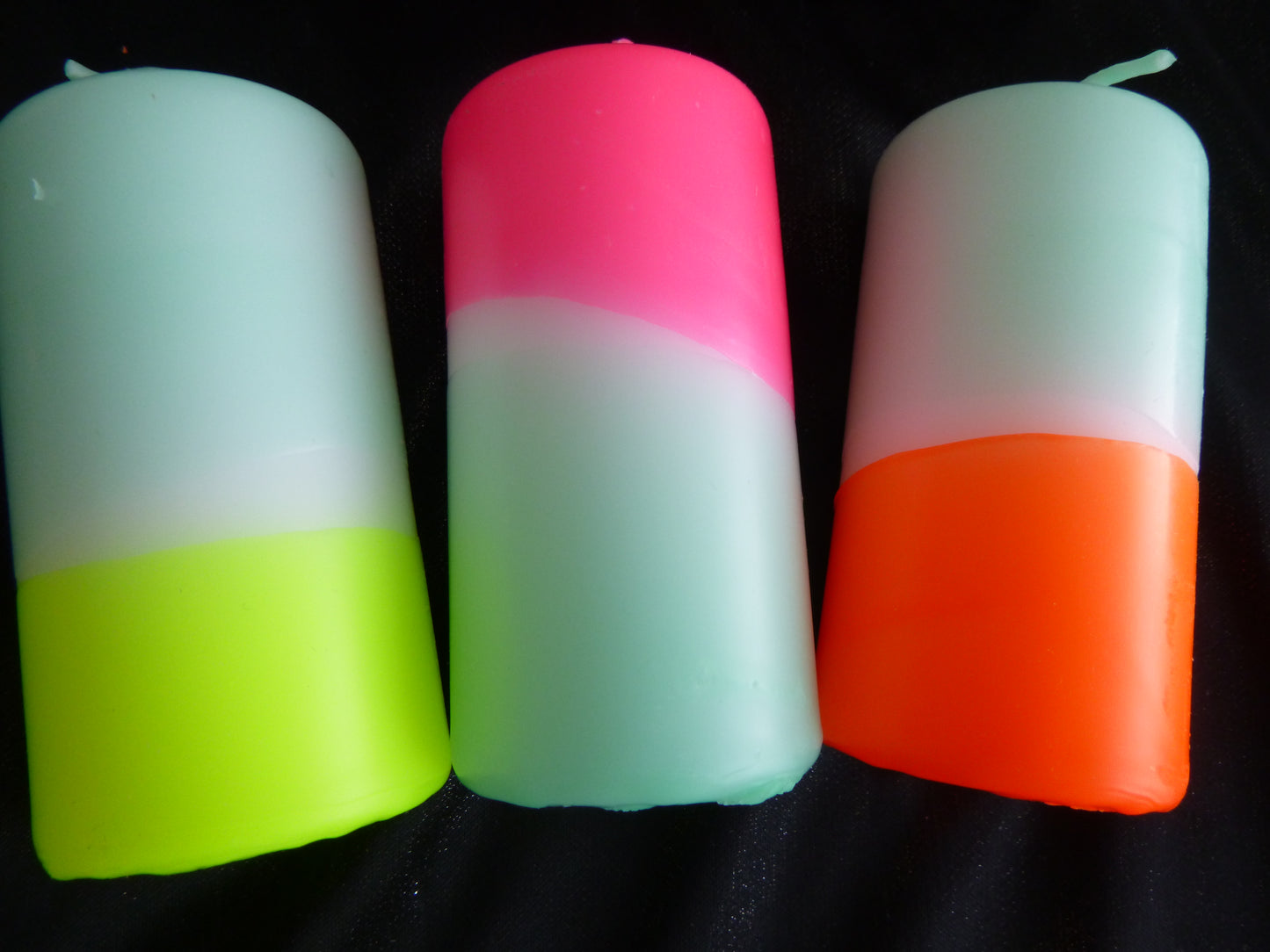 Stumpenkerzen Rainbow Drops, 3 Stück Pack